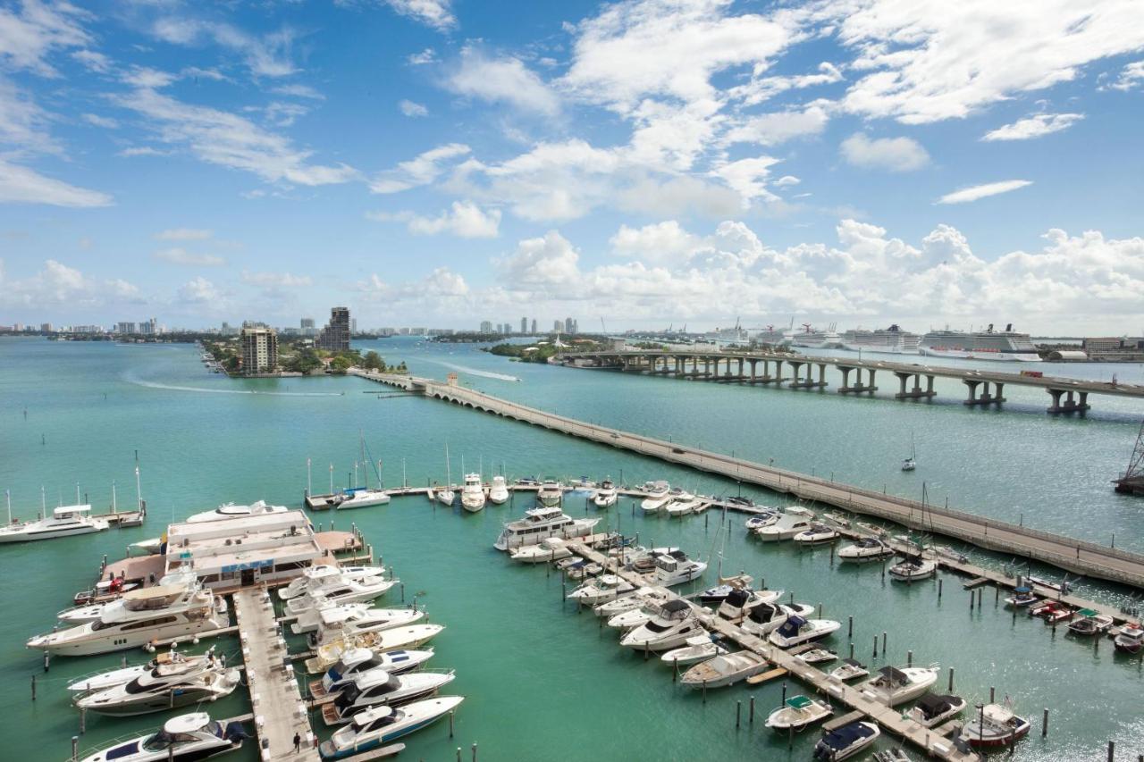 Готель Miami Marriott Biscayne Bay Екстер'єр фото