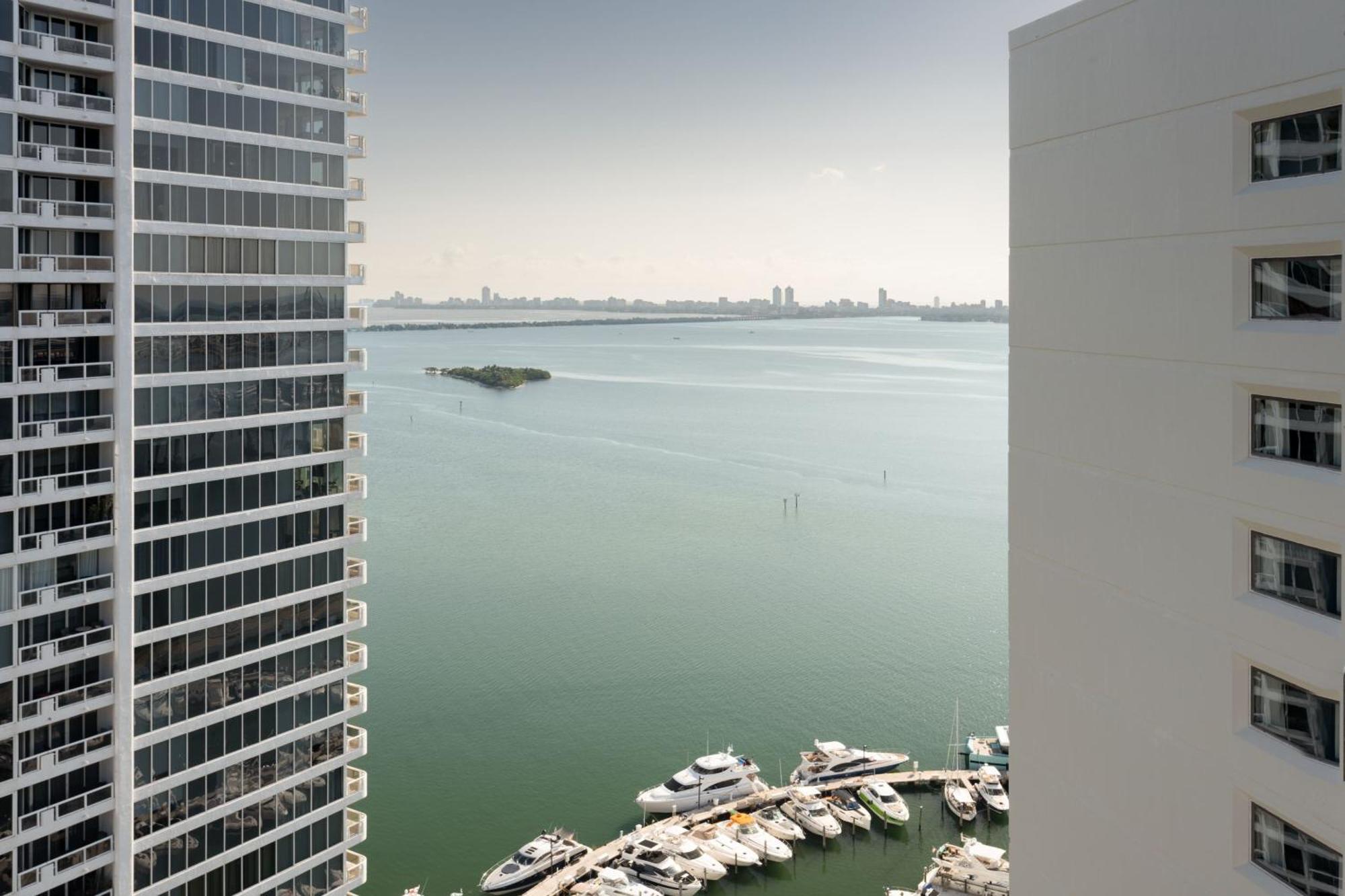 Готель Miami Marriott Biscayne Bay Екстер'єр фото