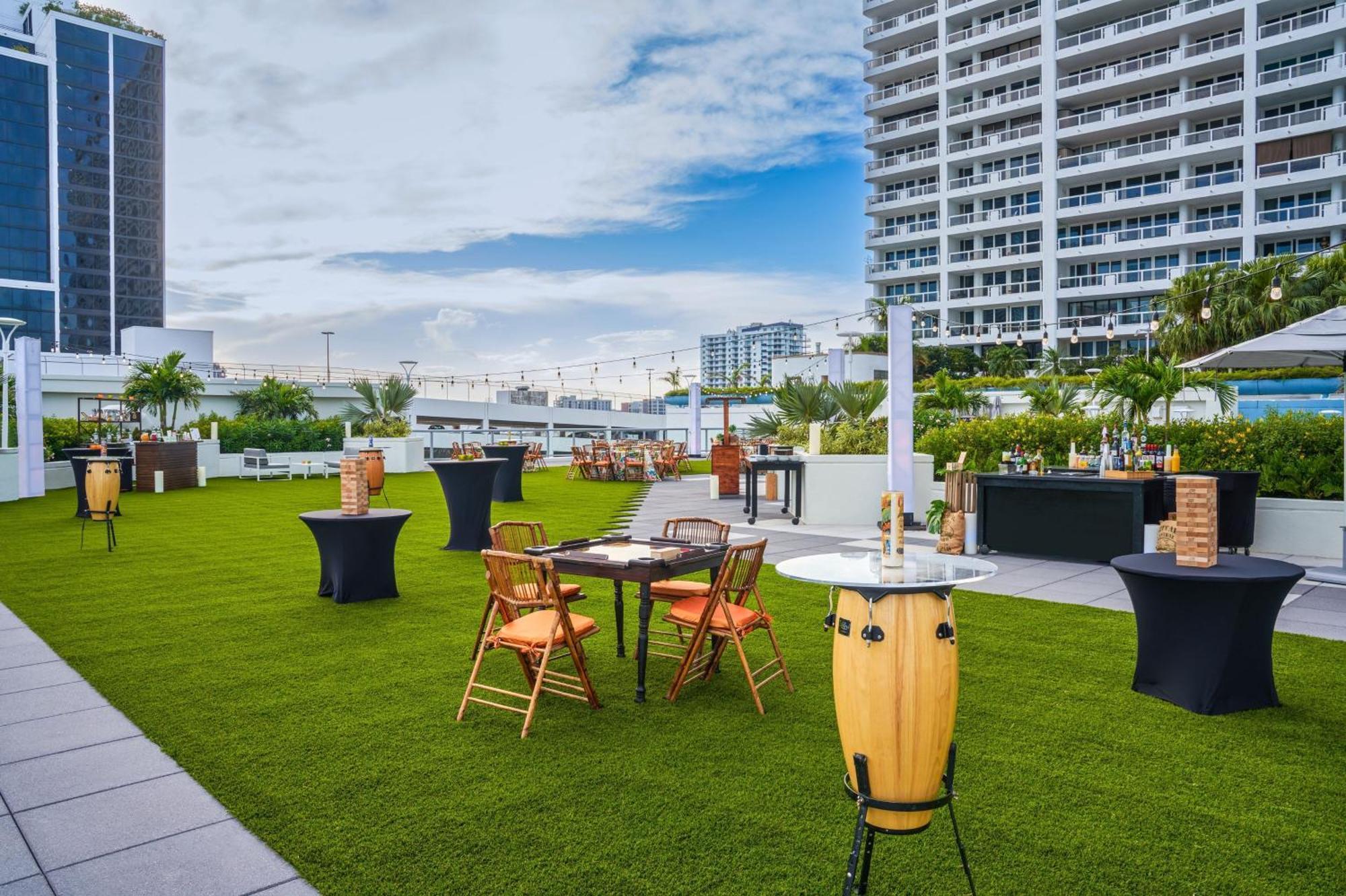 Готель Miami Marriott Biscayne Bay Екстер'єр фото