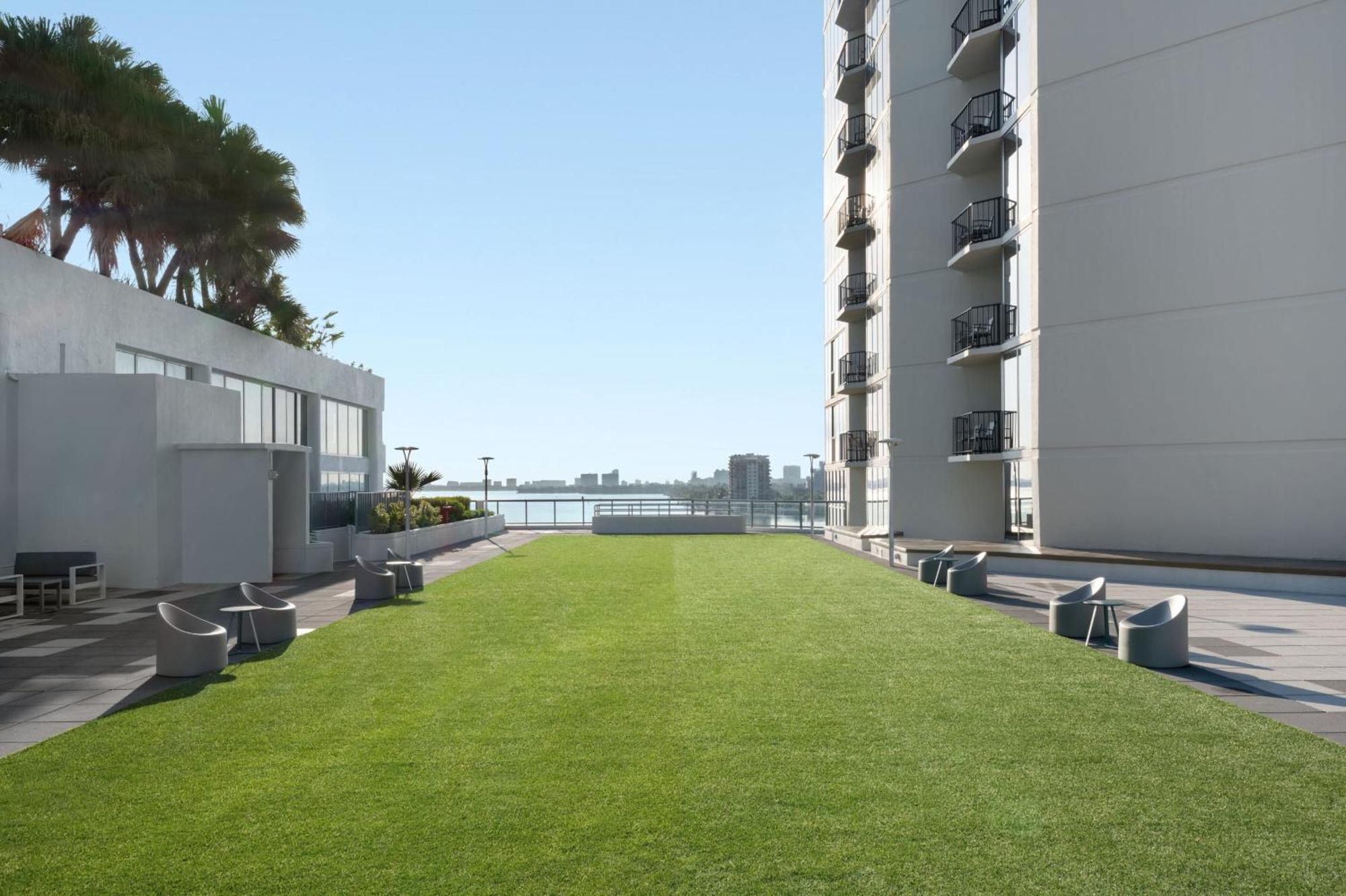 Готель Miami Marriott Biscayne Bay Екстер'єр фото