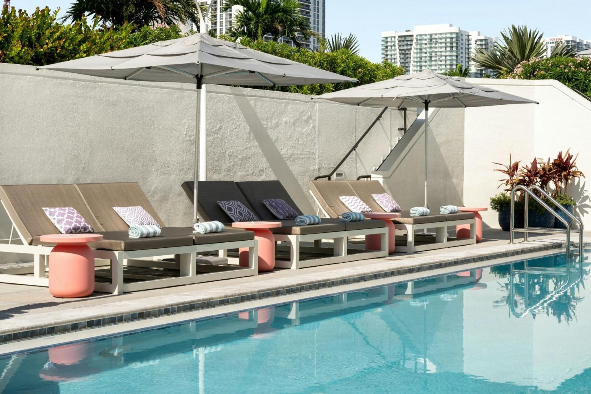 Готель Miami Marriott Biscayne Bay Екстер'єр фото